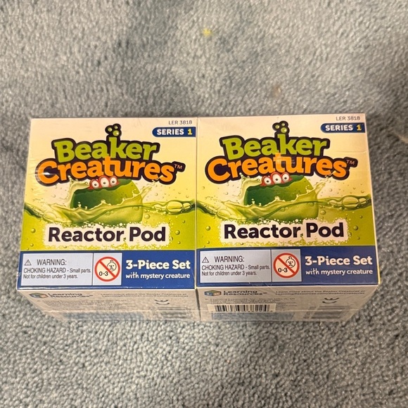 Learning Resources Other - Beaker Creatures Reactor Pod - Green
